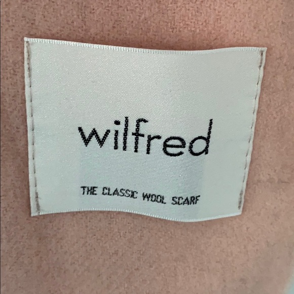 NWOT WILFRED (Aritzia) Classic Wool Scarf - Picture 4 of 4